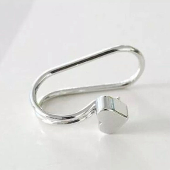 Women's ❤️ Earring👂Ear Cuff - Picture 3 of 3